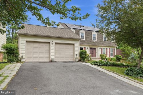 11 Dellcastle Ct, MONTGOMERY VILLAGE, MD, 20886-1329 | Card Image