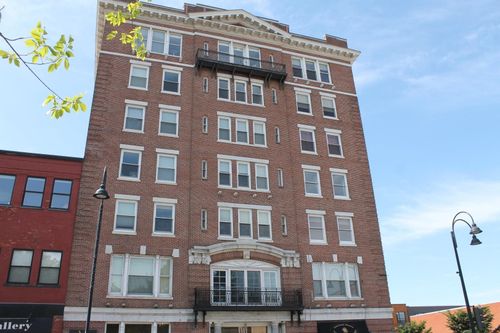 504-131 Main St, Burlington, VT, 05401-5601 | Card Image