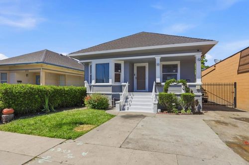 879 W San Carlos Street, San Jose, CA, 95126 | Card Image