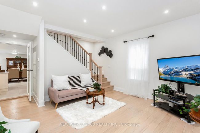 8071 Kipling Ave, House other with 4 bedrooms, 2 bathrooms and 6 parking in Woodbridge ON | Image 10