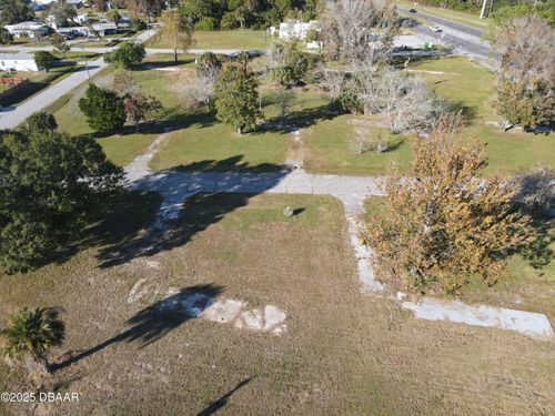 117 Center St, Oak Hill, FL, 32759-9789 | Card Image