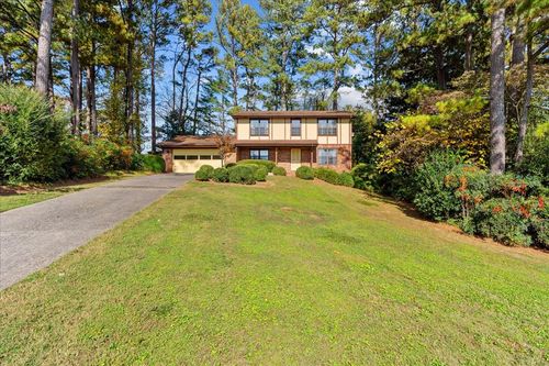 608 Brookview Ln, Dalton, GA, 30720-5754 | Card Image