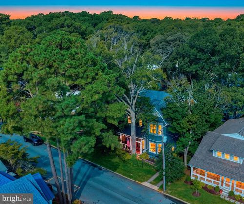 45 Sussex St, REHOBOTH BEACH, DE, 19971-2113 | Card Image