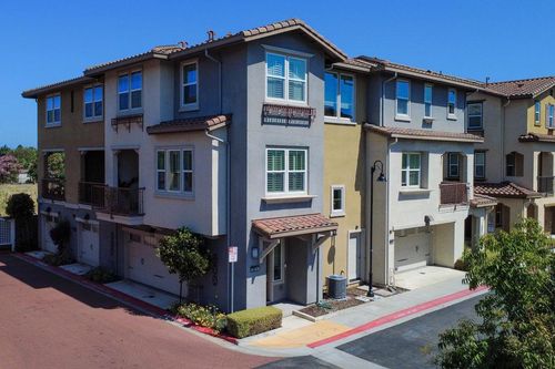 3875 Parasol Cmn, Fremont, CA, 94555 | Card Image