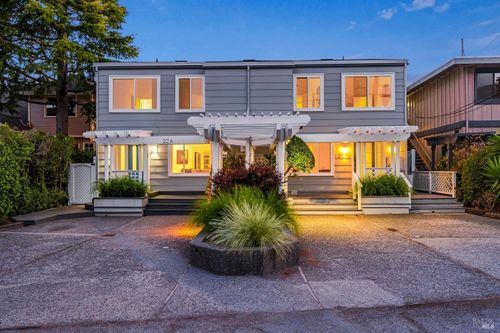 22a-22A Mooring Rd, San Rafael, CA, 94901-3515 | Card Image