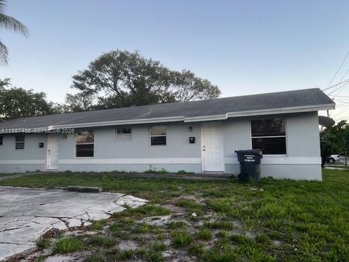 w-2746 Johnson St, Hollywood, FL, 33020-3824 | Card Image