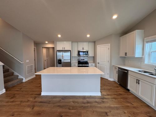 9829 89th Ave S, Cottage Grove, MN, 55016-6005 | Card Image