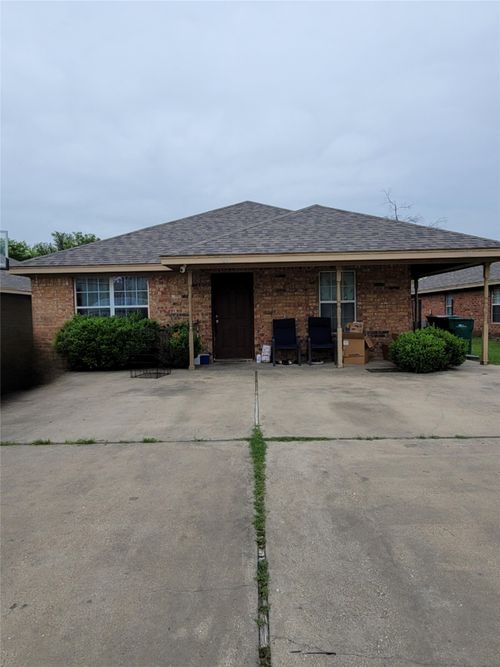 235-237 E Craven Avenue, Lacy Lakeview, TX, 76705 | Card Image