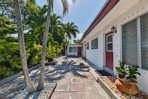 1-3-1223 Ne 3rd Avenue, Fort Lauderdale, FL, 33304 | Card Image