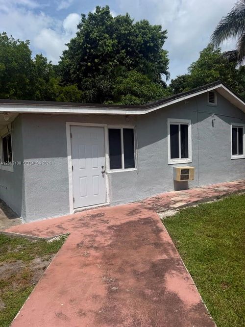 1289 Ne 146th St, Miami, FL, 33161-2542 | Card Image