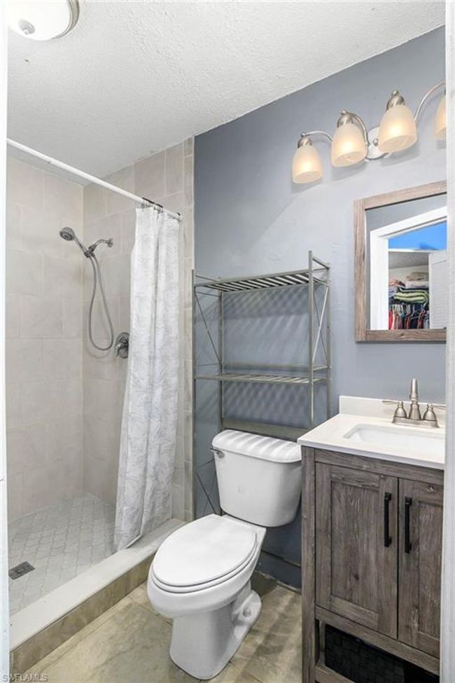 APT-2806 - 12730 Equestrian Cir, Condo with 3 bedrooms, 2 bathrooms and 1 parking in FORT MYERS FL | Image 23