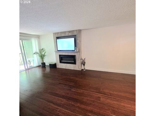 6-12622 Nw Barnes Rd, Portland, OR, 97229-6030 | Card Image