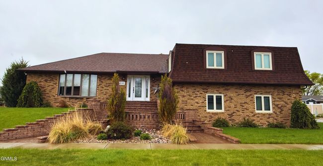 116 23 Rd St E, House other with 4 bedrooms, 3 bathrooms and null parking in Williston ND | Image 67