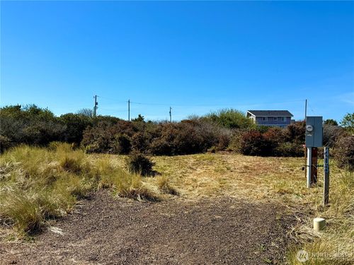 408 N Bel Air Loop Sw, Ocean Shores, WA, 98569-9424 | Card Image