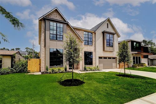 1810 Woodcrest Dr, Houston, TX, 77018-5037 | Card Image
