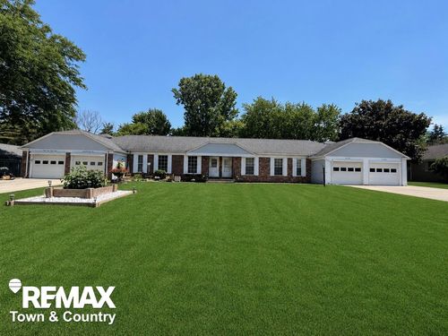 3130 Pinegate Dr, Flushing, MI, 48433-2427 | Card Image