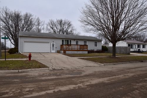 433 10th St W, Sibley, IA, 51249-1534 | Card Image