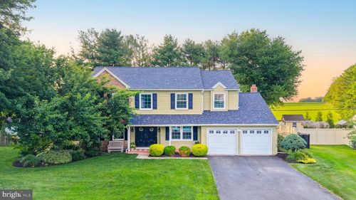 2134 W Wellington Rd, NEWTOWN, PA, 18940-3706 | Card Image