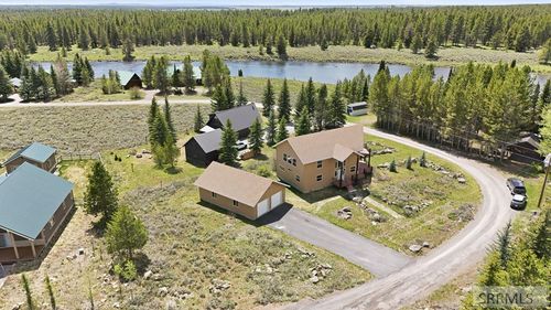 3424 W Robbins Cir, Island Park, ID, 83429-5064 | Card Image