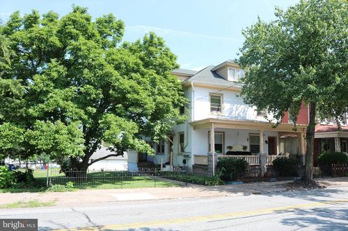 apt-1st-637 N Charlotte St, POTTSTOWN, PA, 19464-4644 | Card Image