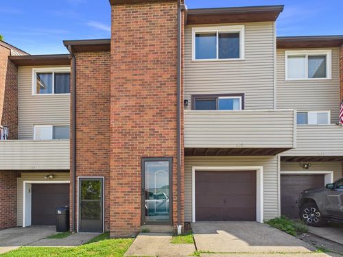 105 Northwood Dr, Wheeling, WV, 26003-2661 | Card Image