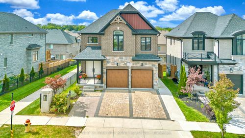 187 Forest Creek Dr, Kitchener, ON, N2R0M1 | Card Image