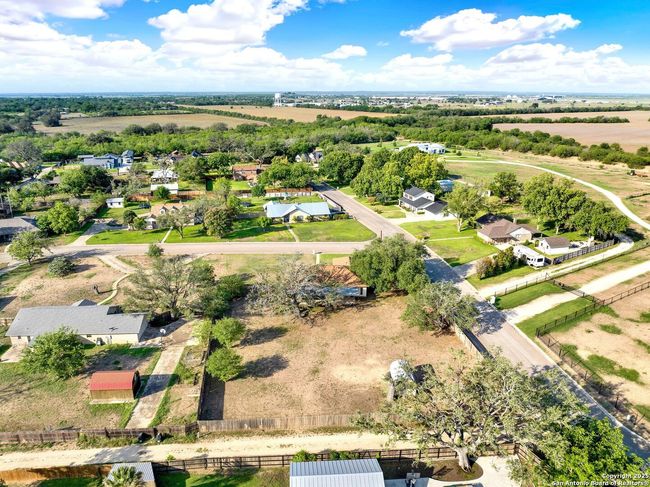 1314 Acorn Rd, House other with 3 bedrooms, 2 bathrooms and null parking in Hondo TX | Image 25