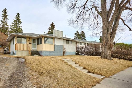 28 Cornell Pl Nw, Calgary, AB, T2K1V7 | Card Image