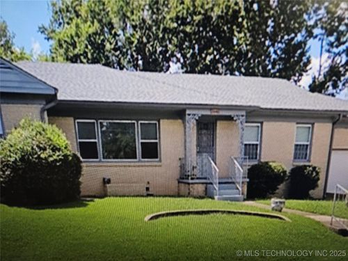 2940 N Gillette Ave, Tulsa, OK, 74110-1749 | Card Image