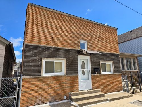 2947 S Farrell St, CHICAGO, IL, 60608-5817 | Card Image