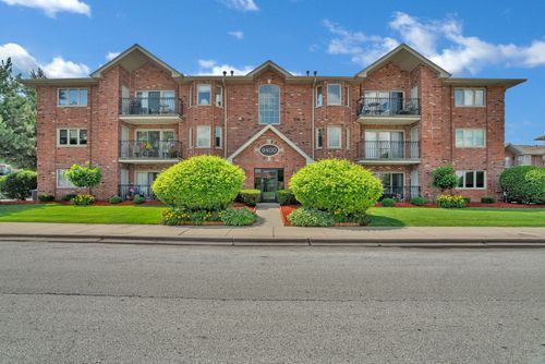 apt-1nw-9400 Melvina Ave, Oak Lawn, IL, 60453-2296 | Card Image