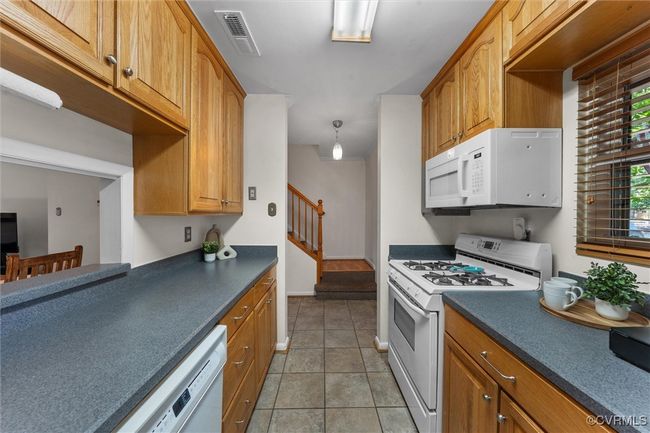 11605 E Briar Patch Dr, Condo with 2 bedrooms, 2 bathrooms and null parking in Midlothian VA | Image 5