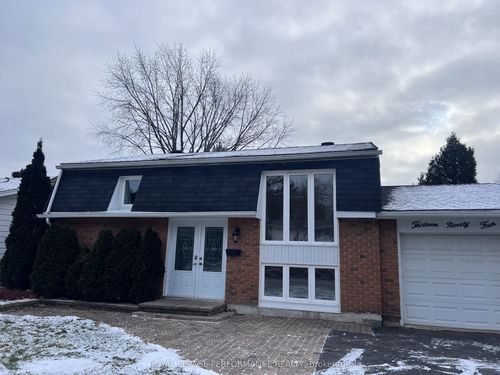 1394 Plumber Ave, Ottawa, ON, K1K4A9 | Card Image
