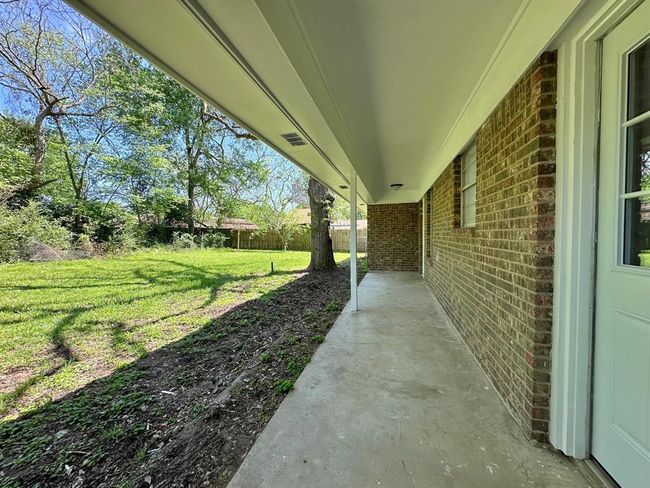 802 E Terrell Ave, House other with 3 bedrooms, 2 bathrooms and null parking in Crockett TX | Image 34