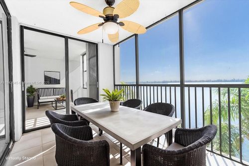 apt-403-110 Lake Emerald Dr, Oakland Park, FL, 33309-6233 | Card Image