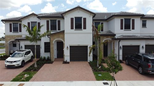 11125 W 33rd Ct, Hialeah, FL, 33018-2190 | Card Image