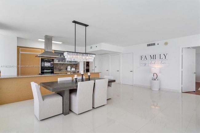 APT-1101 - 1830 S Ocean Dr, Condo with 3 bedrooms, 3 bathrooms and null parking in Hallandale Beach FL | Image 29