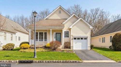 7 Swallow Dr, Hamilton, NJ, 08690-3217 | Card Image