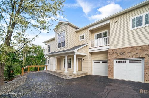 605 Vly Point Dr, Niskayuna, NY, 12309-1652 | Card Image