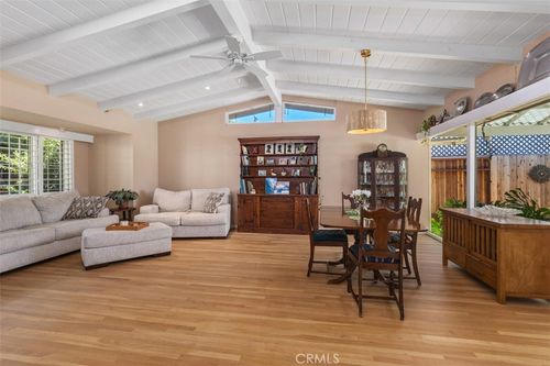 1809 Tustin Ave, Costa Mesa, CA, 92627-2392 | Card Image