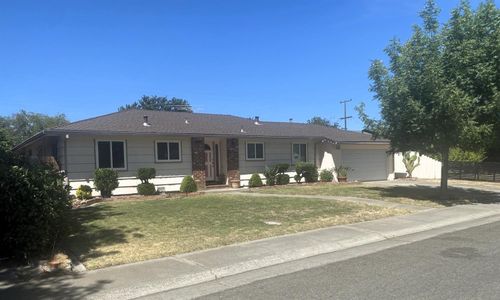 305 Pomona Ave, Stockton, CA, 95207-3057 | Card Image