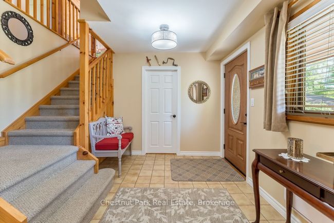 247 Wapaska Cres, House other with 5 bedrooms, 3 bathrooms and 3 parking in Gravenhurst ON | Image 26
