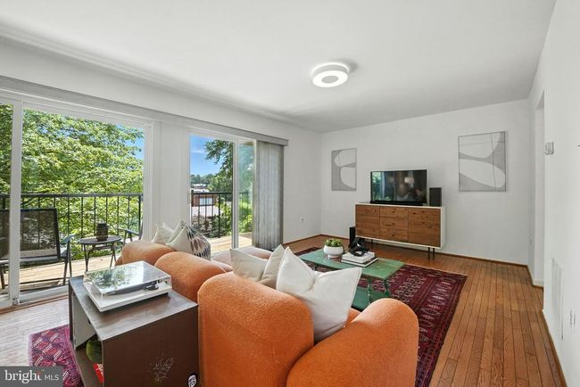 2151 Cabots Point Ln, Townhouse with 4 bedrooms, 3 bathrooms and null parking in RESTON VA | Image 9