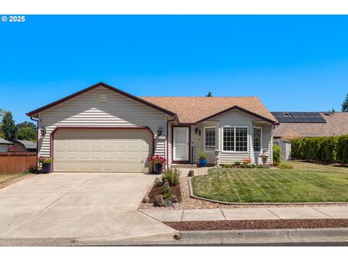 11592 Parrish Rd, Oregon City, OR, 97045-6752 | Card Image