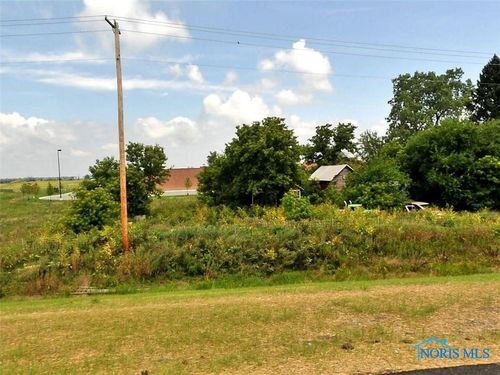 8720 Waterville Swanton Rd, Waterville, OH, 43566-9726 | Card Image