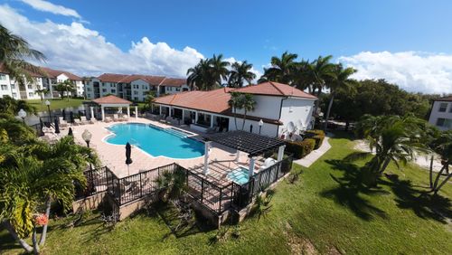 401 Villa Cir, Boynton Beach, FL, 33435-8911 | Card Image