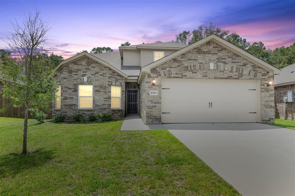 Sweetwater Creek Dr, Cleveland, TX 77328