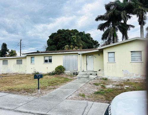 779 Barack Obama Boulevard, Pahokee, FL, 33476 | Card Image