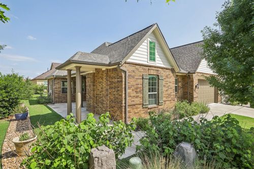 124 Dreaming Plum Ln, San Marcos, TX, 78666-2889 | Card Image