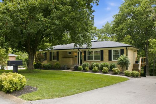 5437 Hill Road Cir, Nashville, TN, 37220-2306 | Card Image